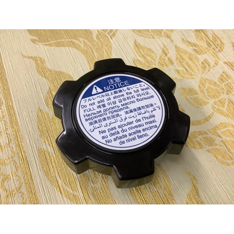 💥แท้ห้าง💥ฝาปิดน้ำมันเครื่อง W04D  HINO