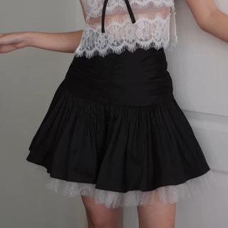 LUCA STUDIO_Patricia skirt (Pre-order 28 Aug.) - กระโปรงเอวสูงทรงบาน ผ้าTaffeta ด้านดีเทลเย็บรูด ตัดระบาย