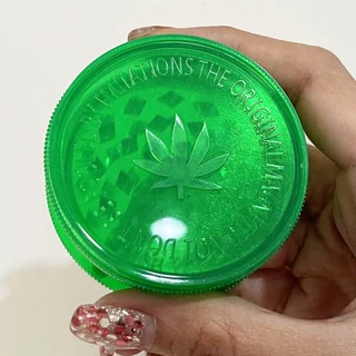 พลาสติก grinder ที่บดสมุนไพร สายเขียว 3ชั้น สวยงานและทนทาน พกพาสะดวก มีหลายสี เส้นผ่าศูนย์กลาง 63mm