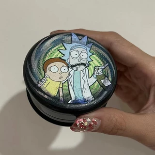 ที่บดสมุนไพรขนาดพกพา วัสดุพลาสติกอย่างดี ไซส์ 63mm 3ชั้น Grinder รูปแบบการ์ตูน เลือกสีได้ วงกลม