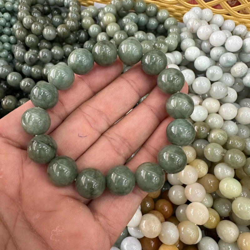 หยก สร้อยข้อมือ สีขาว เขียว เหลือง ขนาด 13 มิล
