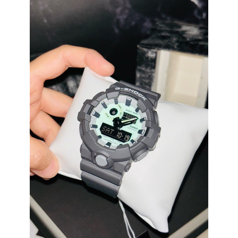 M&F Watch โปรโมชั่นพิเศษล้างสต็อก!!! G-Shock GA-700HD-8A สินค้าของแท้ รับประกันศูนย์ 1 ปีเต็ม  หน้าปัดเรืองแสง