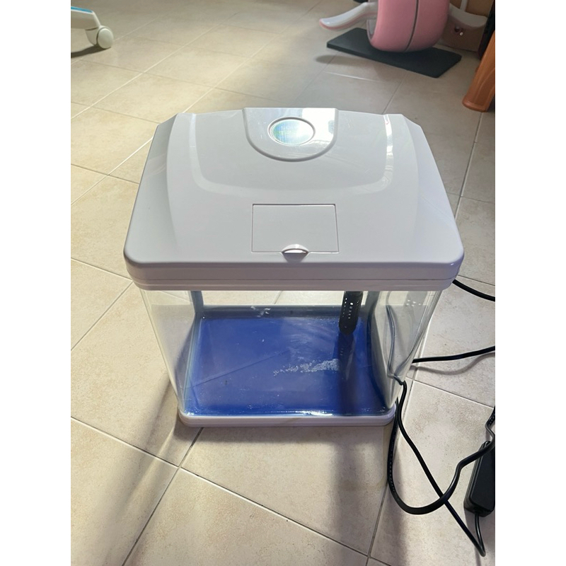 ส่งต่อตู้ปลาพร้อมเลี้ยง Sobo T-240F