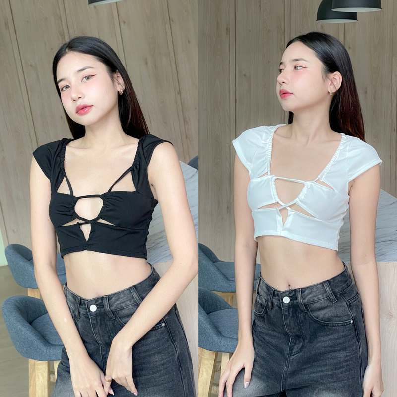 archi.sty พร้อมส่งจากไทย ส่งด่วน💗👩🏼🦋เสื้อครอปสายฝอไขว้อก เเขนเจ้าหญิง🌟!เนื้อผ้าร่อง สวยจึ้งเเซ่บ.