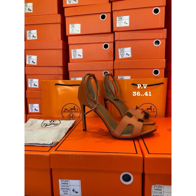 มาใหม่🔥รองเท้าส้นสูง H ส้นเข็ม สูง8cm งานHi end 1:1 (size36-41)แถมกล่อง
