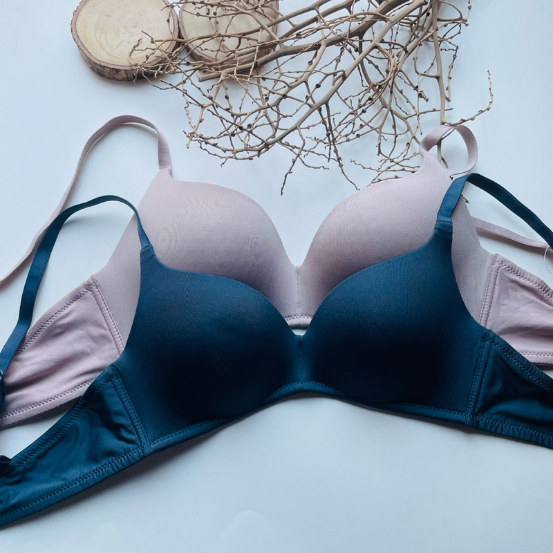 เสื้อชั้นใน wacoal (วาโก้) 👉🏼A70  B75 วาโก้ รุ่น WB5577 ไร้โครง ฟองหนา 1.5CM  เป็นฟองน้ำระบายอากาศ