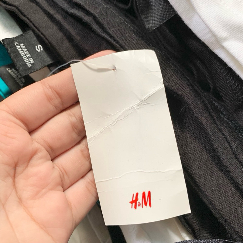 เสื้อยืด แขนกุด คอกว้าง ผู้หญิง เนื้อผ้าดี ของแบรนด์ - รูปที่ 5