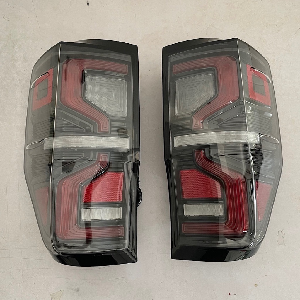ไฟท้ายฟอร์ดเรนเจอร์ Ford Ranger 2012-2022 รุ่น NextGen Style แบรนด์ VLAND แท้