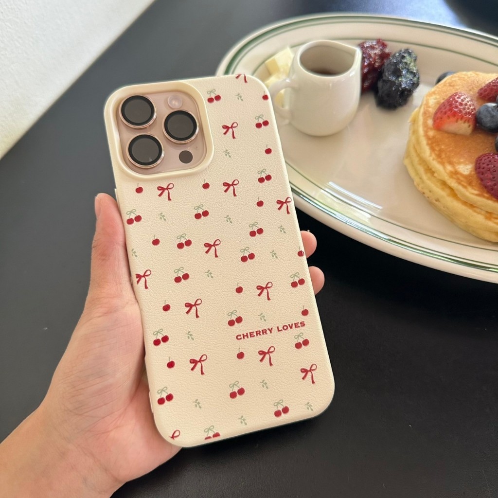(มี16) สินค้าพร้อมส่ง เคสมือถือ ลาย เคสหนังcherry loves รหัส TPU-R1856