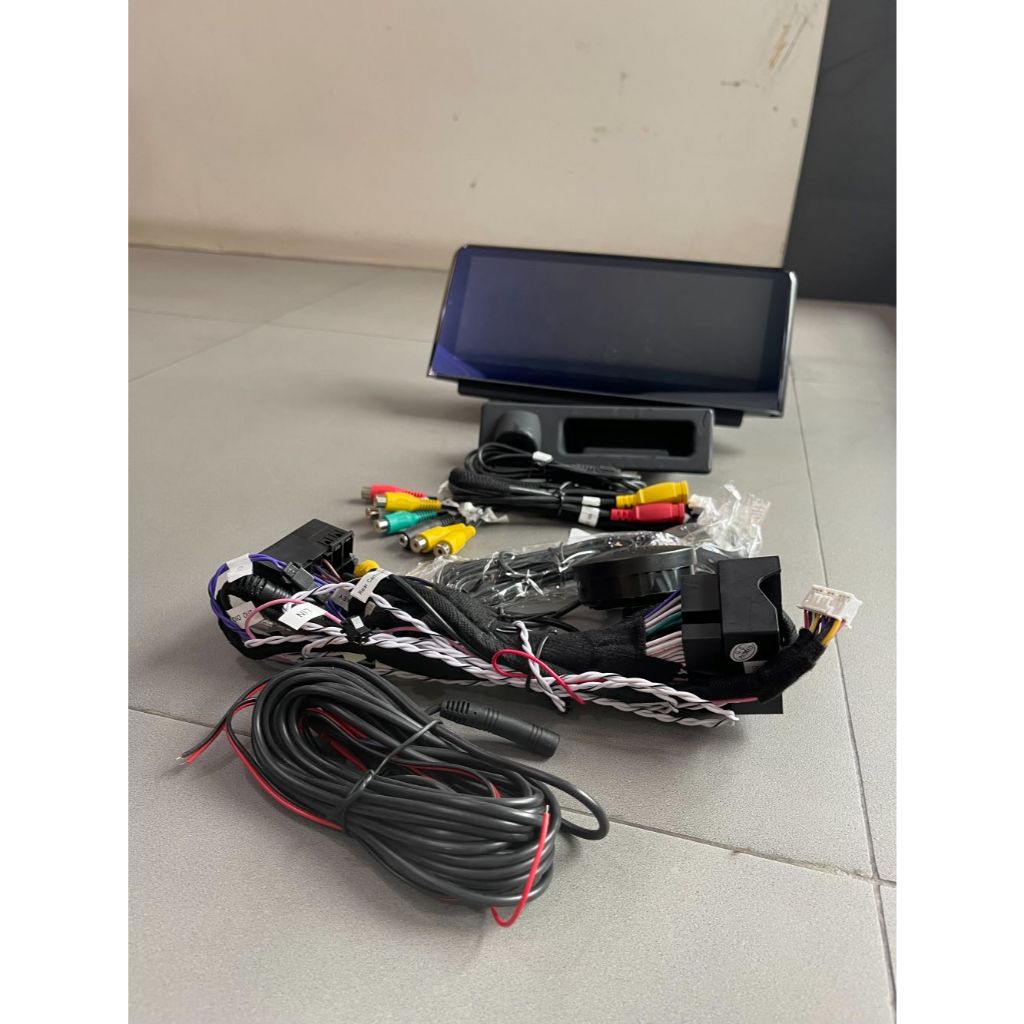 STOCK : จอ Android พร้อมกล้องมองหลัง สำหรับ BMW F30