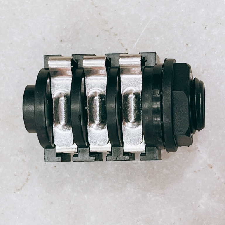 [จำนวน 4 ตัว] Jack Mic , Phone Jack Stereo , แจ็คไมค์ ตัวหนอน 6ขา