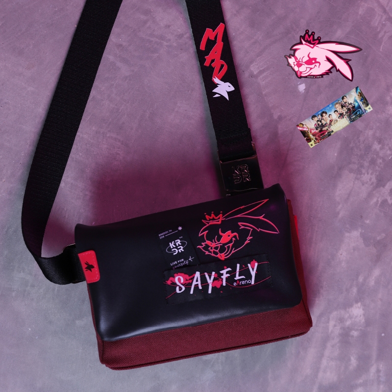 eArena x KRDR กระเป๋า Hop Medium Mad Rabbit Champion | Limited 99