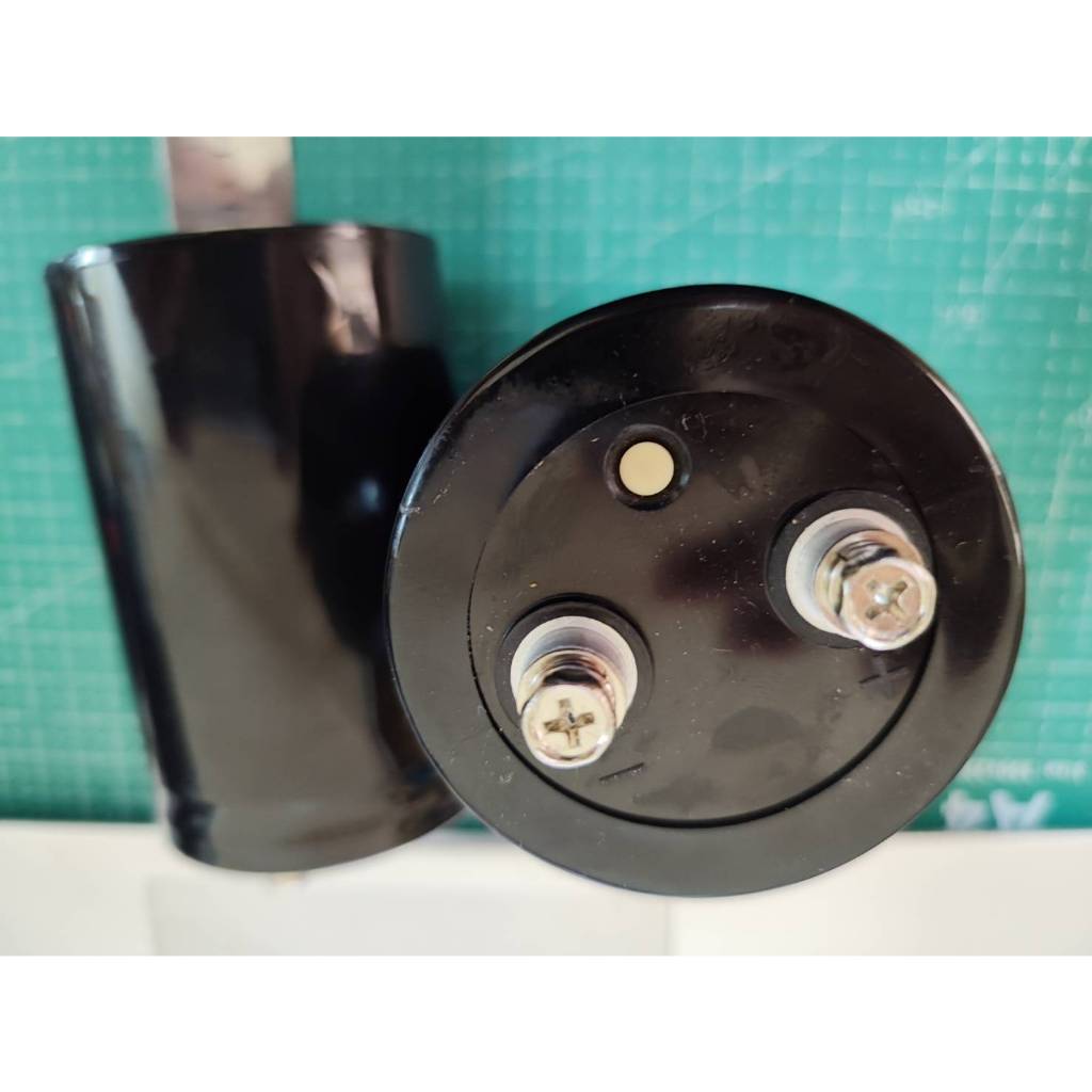 มี รอยบุบ  ราคา พิเศษ400v2200uF Gold 105℃ 2200MFD 400VDC Voltage Electrolytic Capacitor 400v2200 คาป