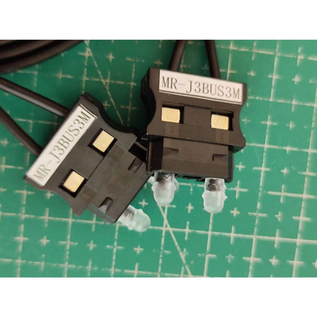 สายเคเบิลใยแก้วนำแสงMR-J3BUS3M 3R003  3M   MR-J3BUS5M 5M