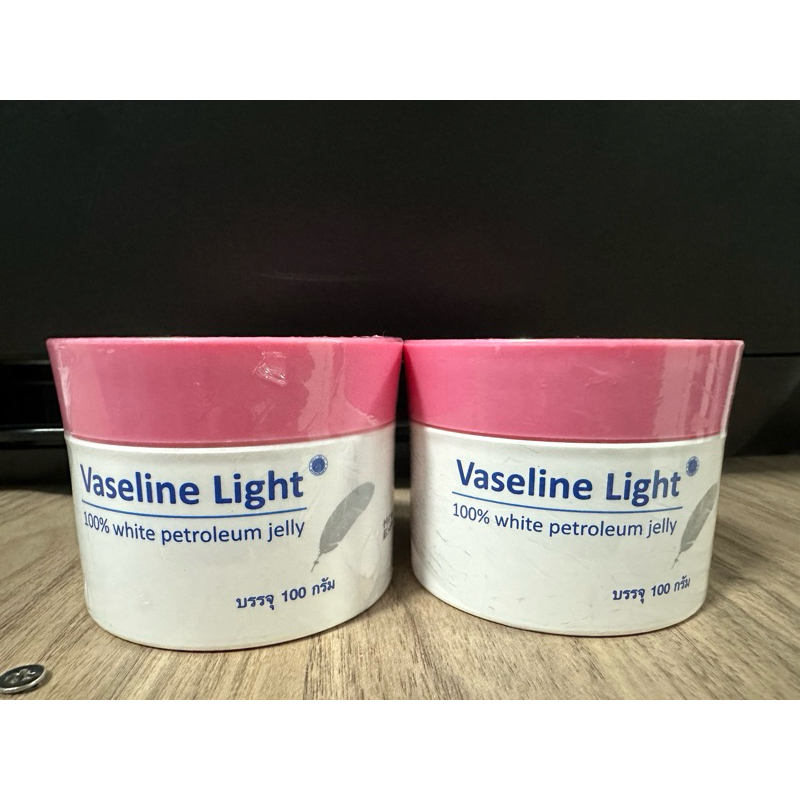 ศิริราช วาสลีน แบบกระปุก 100กรัม Vasaline light