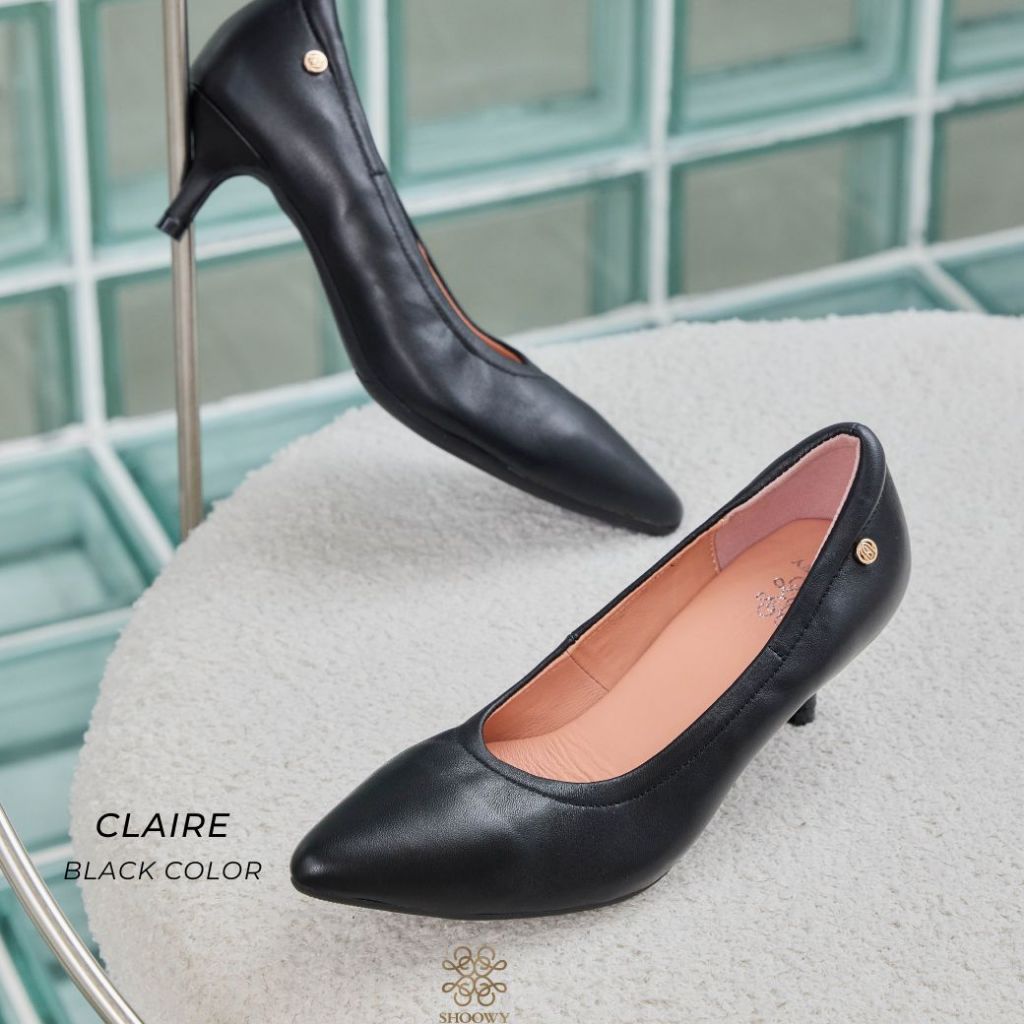 Shoowy รองเท้าหนังแกะรุ่น Claire Black color (สีดำ)