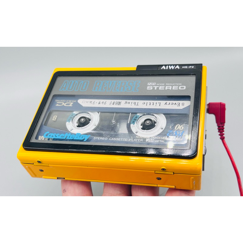 [สินค้าพรีออเดอร์]เครื่องเล่นเทปพกพาAIWA HS-P2 Yallow น่าสะสม ระดับตำนานของแบรนด์AIWA หายาก ใช้งานได