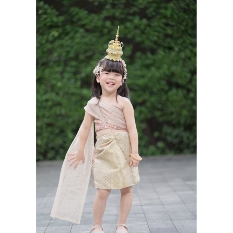 ชุดไทยLalisa ครบเซ็ท Little Coogie 4y