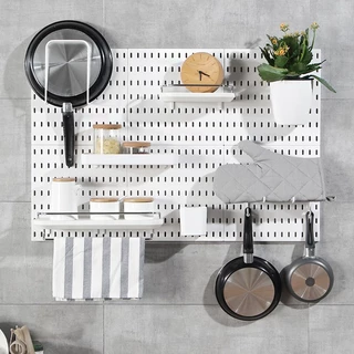 แผ่นวางของติดผนัง 56*56*0.5cm กระดานแขวนของ Pegboard แผ่นใหญ่ วางของมากขึ้น