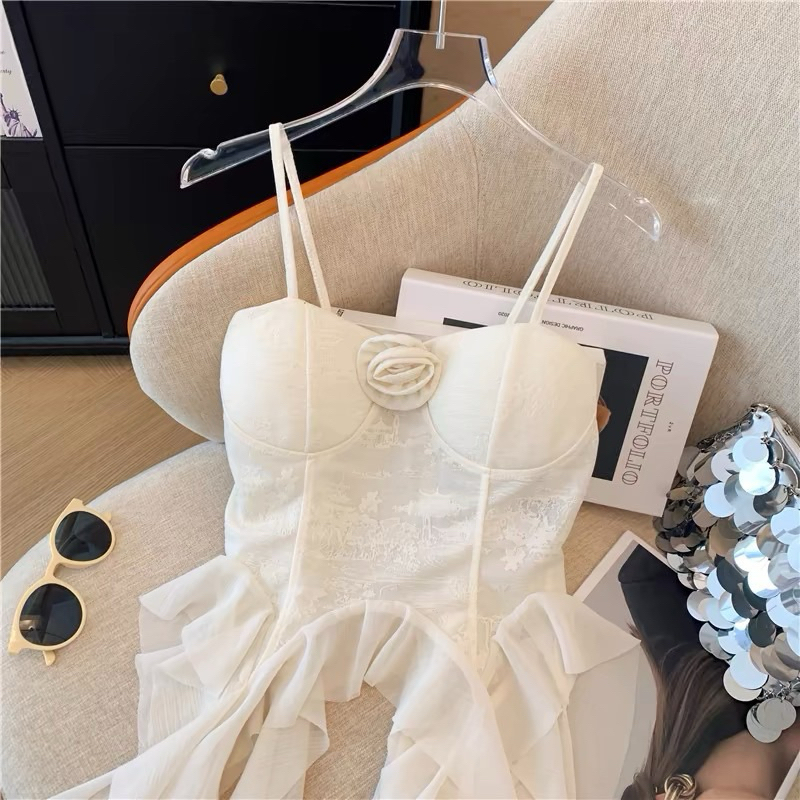 สายเดี่ยวมีบราหางปลาใส่ออกเดทน่ารักๆปนเซกซี่สาวสายเกาสายฝอใส่เริ่ดๆยืดเยอะได้ถึงอก40นิ้วสาวไซส์sถึงสาวไซส์xl ก็ใส่ได้