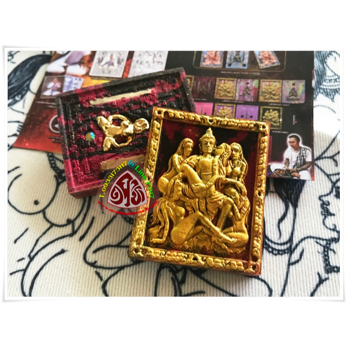 เครื่องรางมหาเสน่ห์ ท้าวพญานางคร่อม เนื้อผงเสน่ห์ กดพิมพ์มือโบราณ