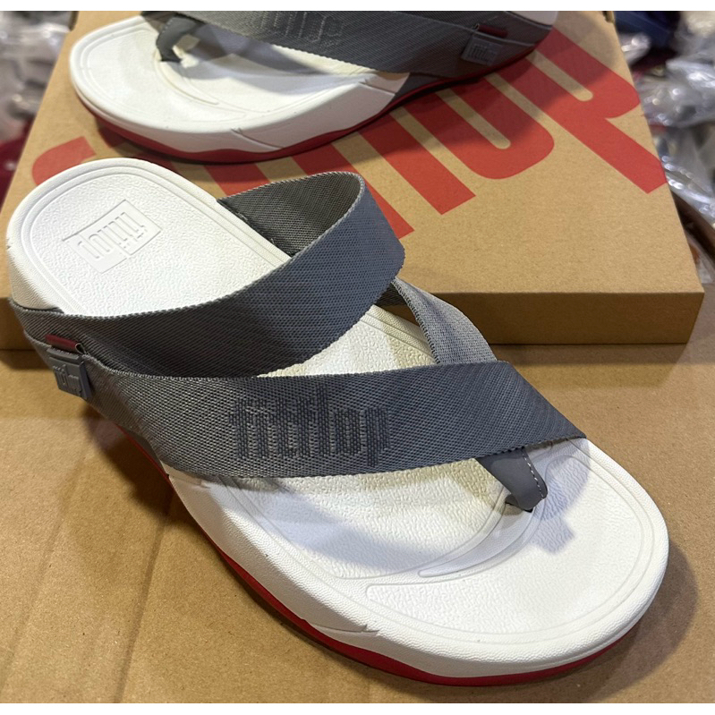 รองเท้าเเตะ fitflop สลิงรุ่นใหม่ สวย ใส่ได้ทั้ง หญิงและชายไซร้ 36----44