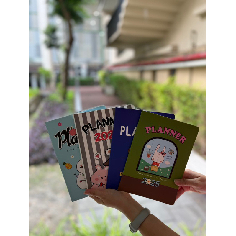 สมุด PLANNER  A5  2025 4 ลวดลาย (กดเลือกได้) 8859729240011