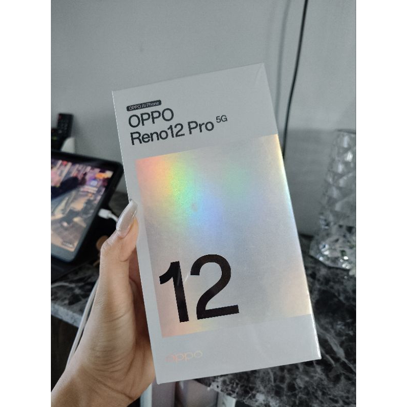 oppo reno12 pro 5g มือสอง ส่งต่อสภาพสวย อุปกรณ์ครบประกันเหลือๆ