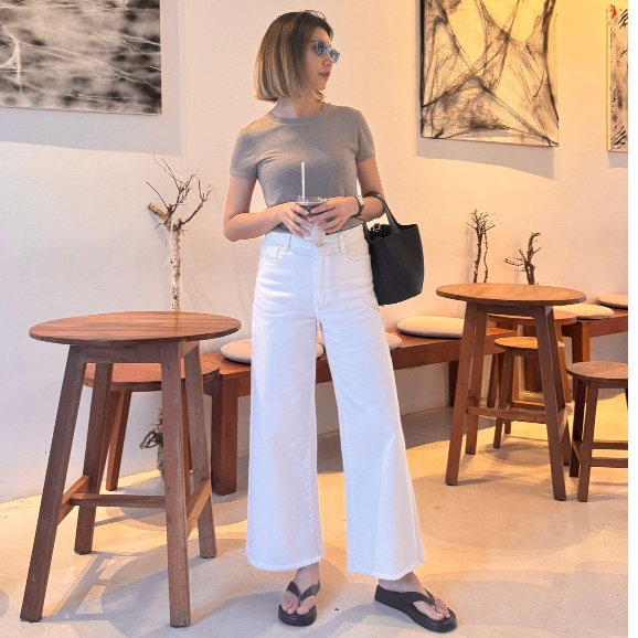 Aevelyn Jeans รุ่น Anna White Jeans Wide Leg (High Rise) Premium Japanese Denim