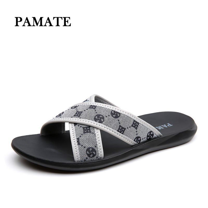 PAMATEรองเท้าแตะผู้ชายแบบคาดเดี่ยว รุ่นใหม่สไตล์เท่ๆ รองเท้าแตะผู้ชายสำหรับใส่ออกนอกบ้าน ดีไซน์ทันสมัย จะใส่อยู่บ้านหรือ
