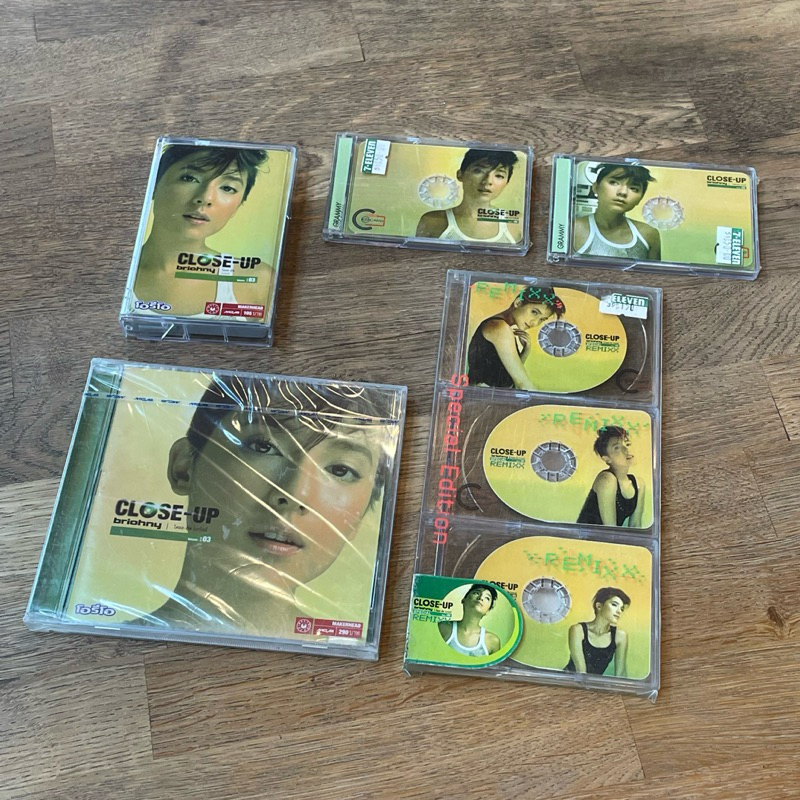 ไบรโอนี่ โคลสอัพ Briohny Close up เทป มือสอง, ซีดี และ มินิซีดี มือหนึ่งในซีล ขายเป็นเซ้ท Cassette T