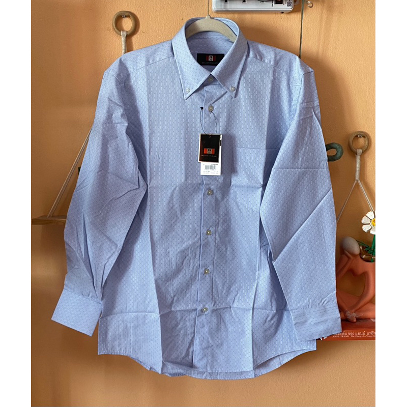 ส่งต่อ ของใหม่ มือ1 มีป้าย เสื้อเชิ้ตคอปกแขนยาว ผู้ชาย แบรนด์ GQ International ของแท้💯 สีฟ้าอ่อน ลาย