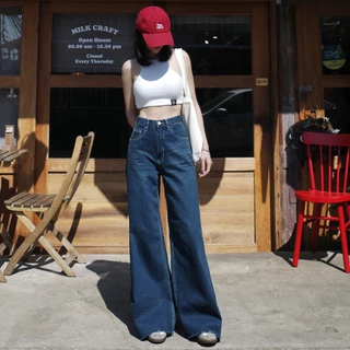 กางเกงยีนส์ขากระบอกใหญ่ปลายขาตัด รุ่น Itzy Jeans