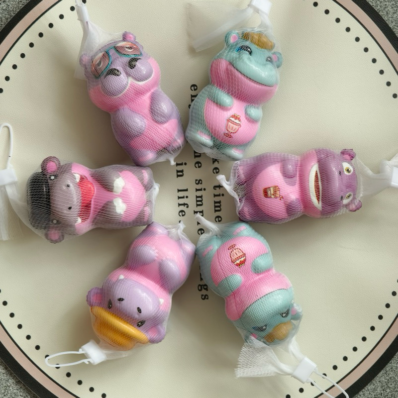 ถุงตาข่าย Sanrio decompression ฟื้นตัวช้าสุนัขหูใหญ่ของเล่นบีบอัด Kuromi หยิก Lemelody ตุ๊กตาบีบอัด