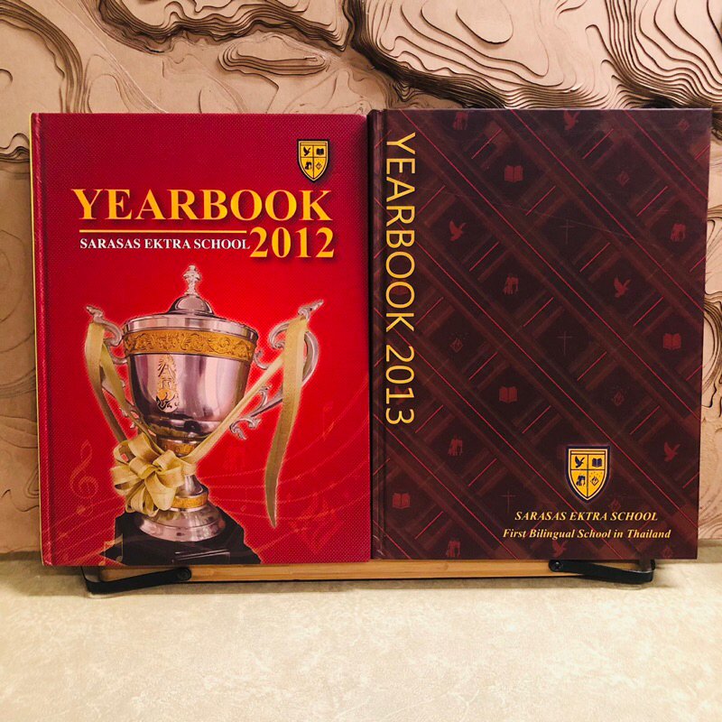 ต563 YEARBOOK SARASAS EKTRA SCHOOL