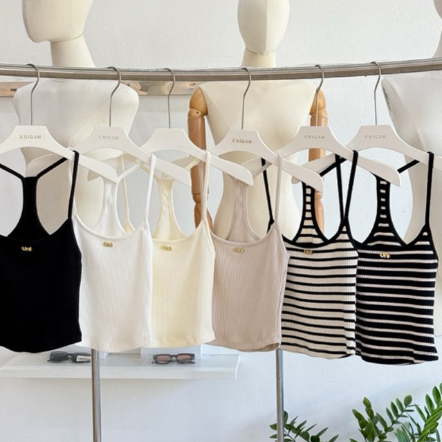 BACON TOP   เฉพาะเสื้อ เสื้อสายเดี่ยว เสื้อกล้าม Unigam