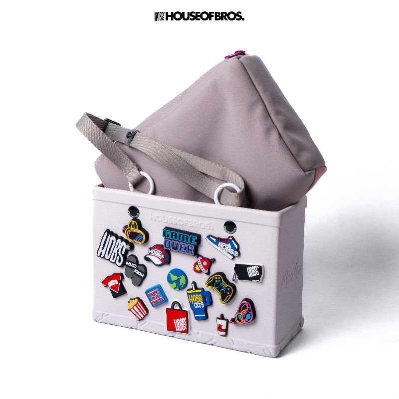 Hobs® กระเป๋าถือ - คล้องไหล่ EVA | LOULOU COLLECTION | Tote | กระเป๋าจิ๊บบิท | กระเป๋ายาง - รูปที่ 4