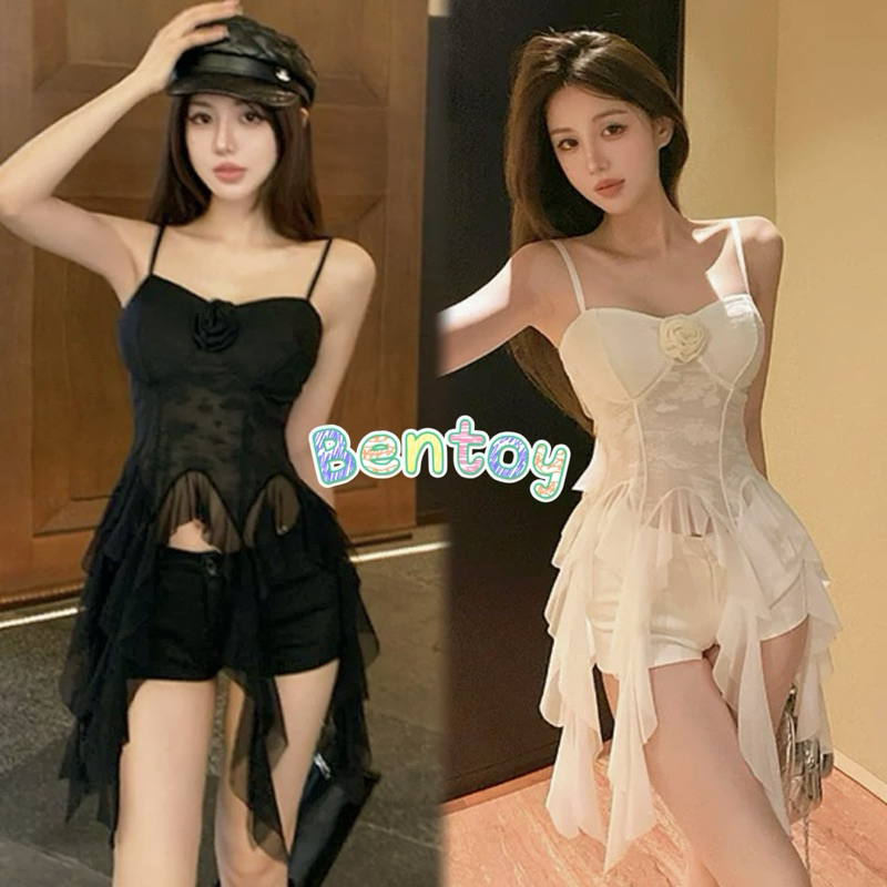 Bentoy(bratop1921)สายเดี่ยวลูกไม้ ดีเทลปลายซีทรูยาว เซ็กซี่เบาๆ แต่งดอกใหญ่หน้าอก หลังยืด ใส่สบาย
