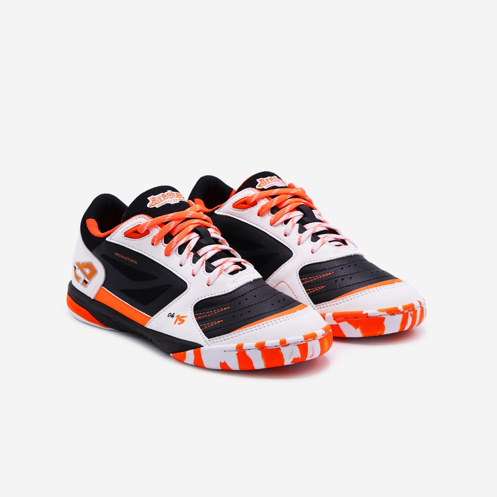 Breaker รุ่น Breaker CM Original pack (CM015) รองเท้าฟุตซอลเบรกเกอร์ สี Black Size 38-44
