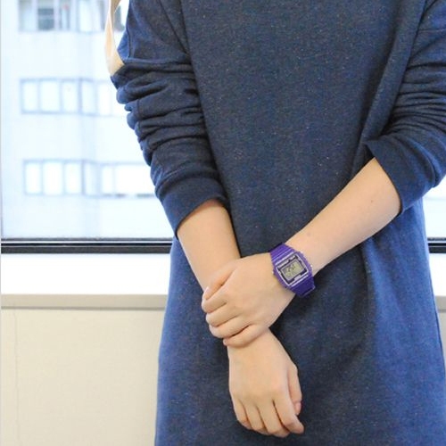 Casio นาฬิกาข้อมือผู้หญิง สีม่วง สายเรซิน รุ่น W-215H-6AVDF,W-215H-6A,W-215H
