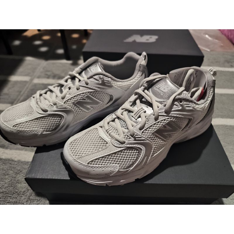 new balance 530 ผู้หญิง สีเงิน (new)