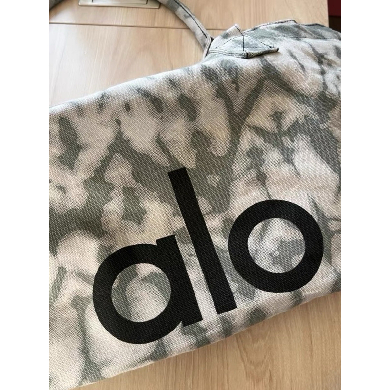 พร้อมส่ง ‼️Alo YOGA แท้ กระเป๋าโยคะ กระเป๋าสะพายไหล่ กระเป๋าผ้าใบผู้ชายและผู้หญิง ความจุขนาดใหญ่กระเป๋าช้อปปิ้ง