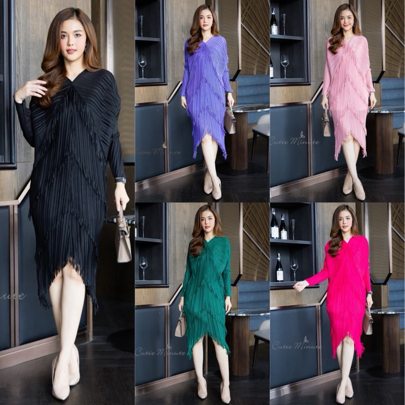 เดรสคอวีผ้าอัดพีทงานเกรดพรีเมี่ยมแต่งผู้ detail เก๋เก๋แขนทรงค้างคาวทรงสวยใส่แล้วดูเข้ารูปสง่างามไซด์ใหญ่ใส่สบายค่ะ