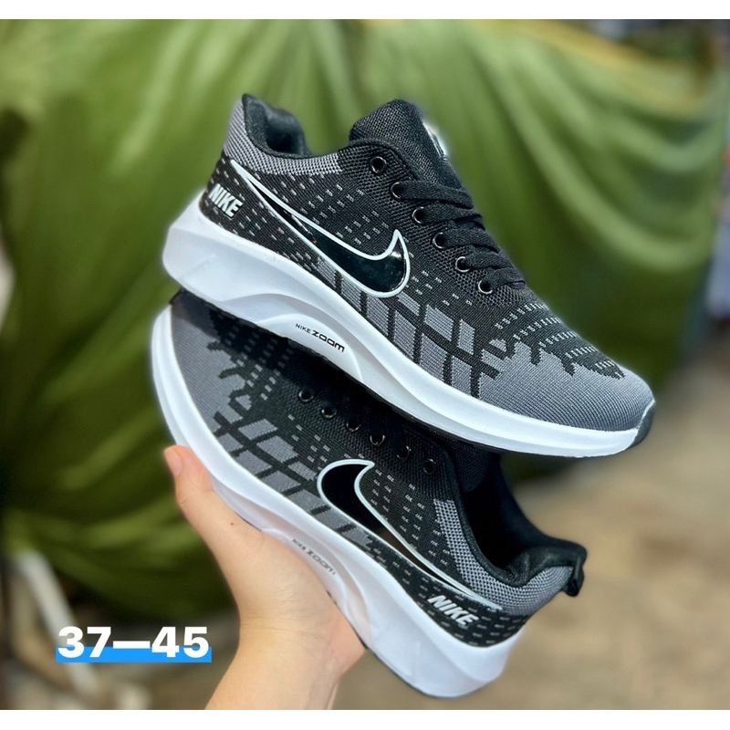 รองเท้าผ้าใบไน-กี้ผู้ชายมีไซด์ 40 ถึง 45( ลูกค้าต้องเผื่อหนึ่งไซด์)รองเท้าวิ่ง ใส่ไปเที่ยวใส่ออกกำลังกาย