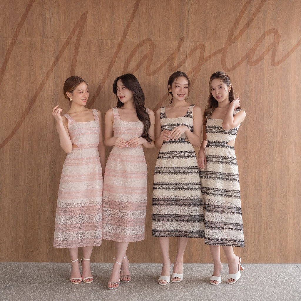 Wayla Tiana (Black/Pink) - เดรสแขนกุด เว้าเอว ผ้าลูกไม้โปร่ง