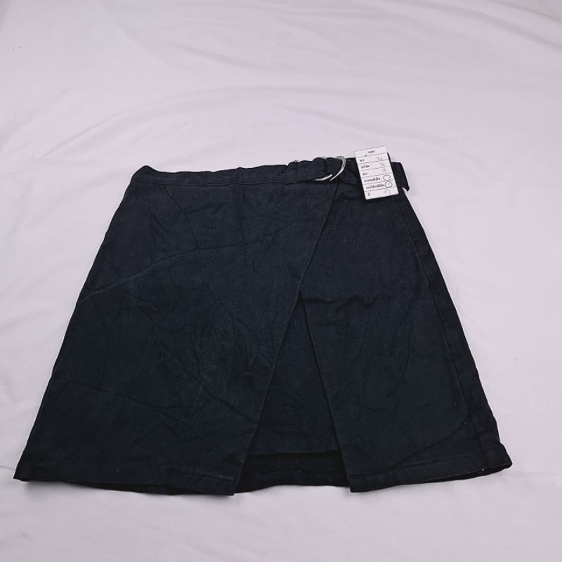 V357 กระโปรงยีนส์ กระโปรงแฟชั่น กระโปรงสั้น  มือสอง รายละเอียดตามรูปนะค่ะ