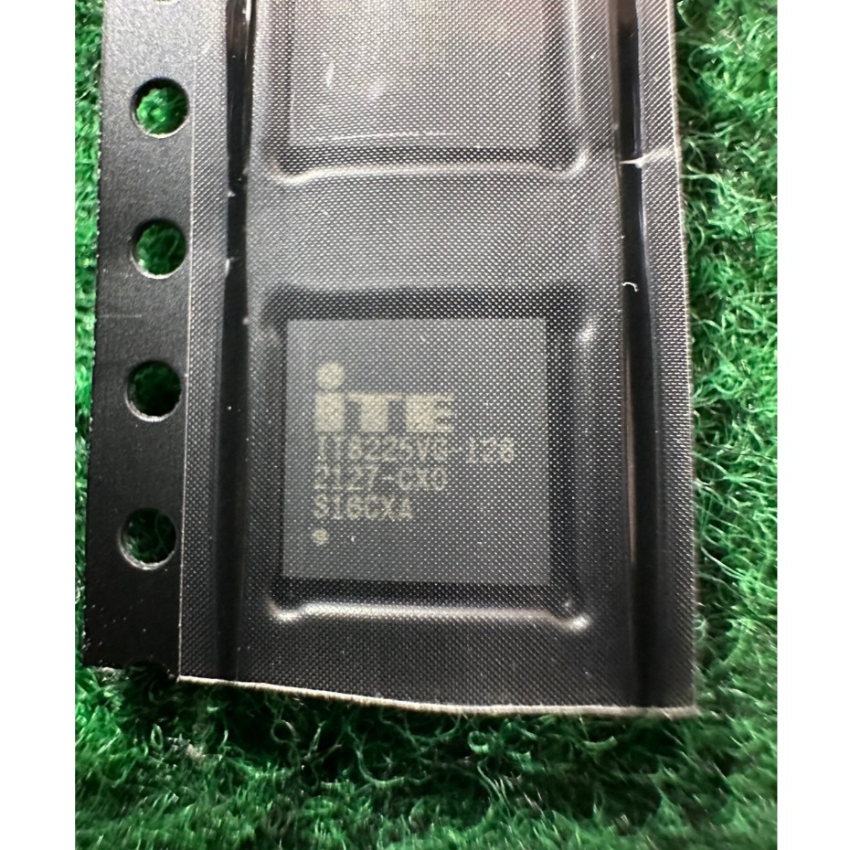 IO IT8225VG-128 IT8225VG , แผ่นเพลท IT8225VG-128 IT5570VG-128 IT5571VG-128 IT5512VG-256 IT5570VG-256