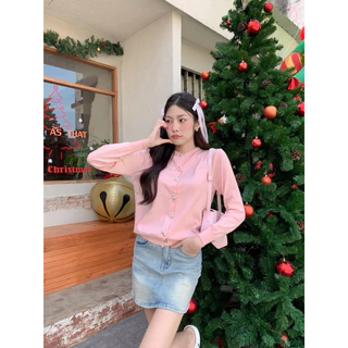 BY IRA (0271)🎀พร้อมส่ง🎀 เสื้อไหมพรมปักโบว์ที่อก แขนยาว กระดุมโบว์น่ารักสุดๆ