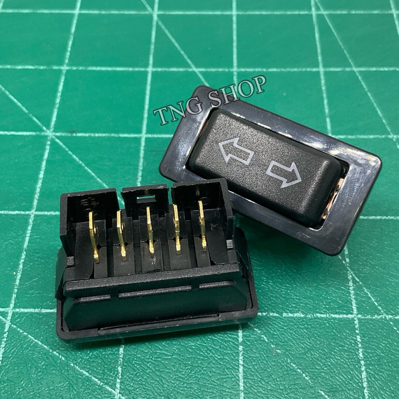 สวิตช์กระจกรถยนต์ 5ขา 12-24V กดเด้งกลับ สีแดง พร้อมส่ง