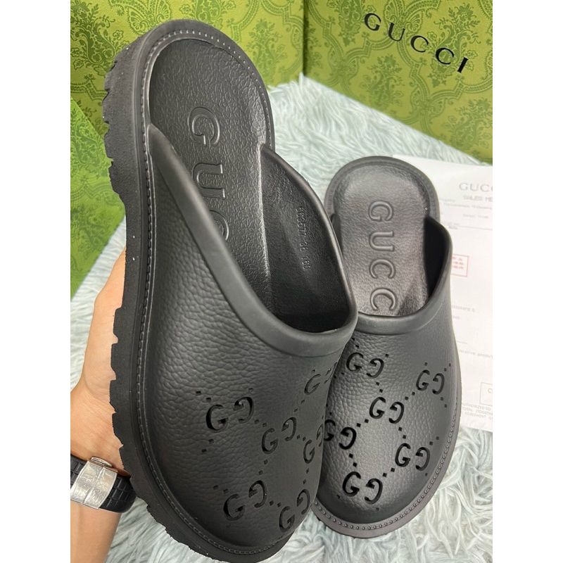 รองเท้าแตะ แบบส้นแบน งานสวย เบาใส่สบาย พร้อมส่ง (size35-41)แถมกล่อง